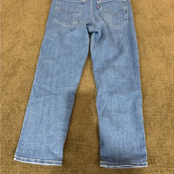 Levi's Women's High Rise Straight Jeans - Picture 4 of 5